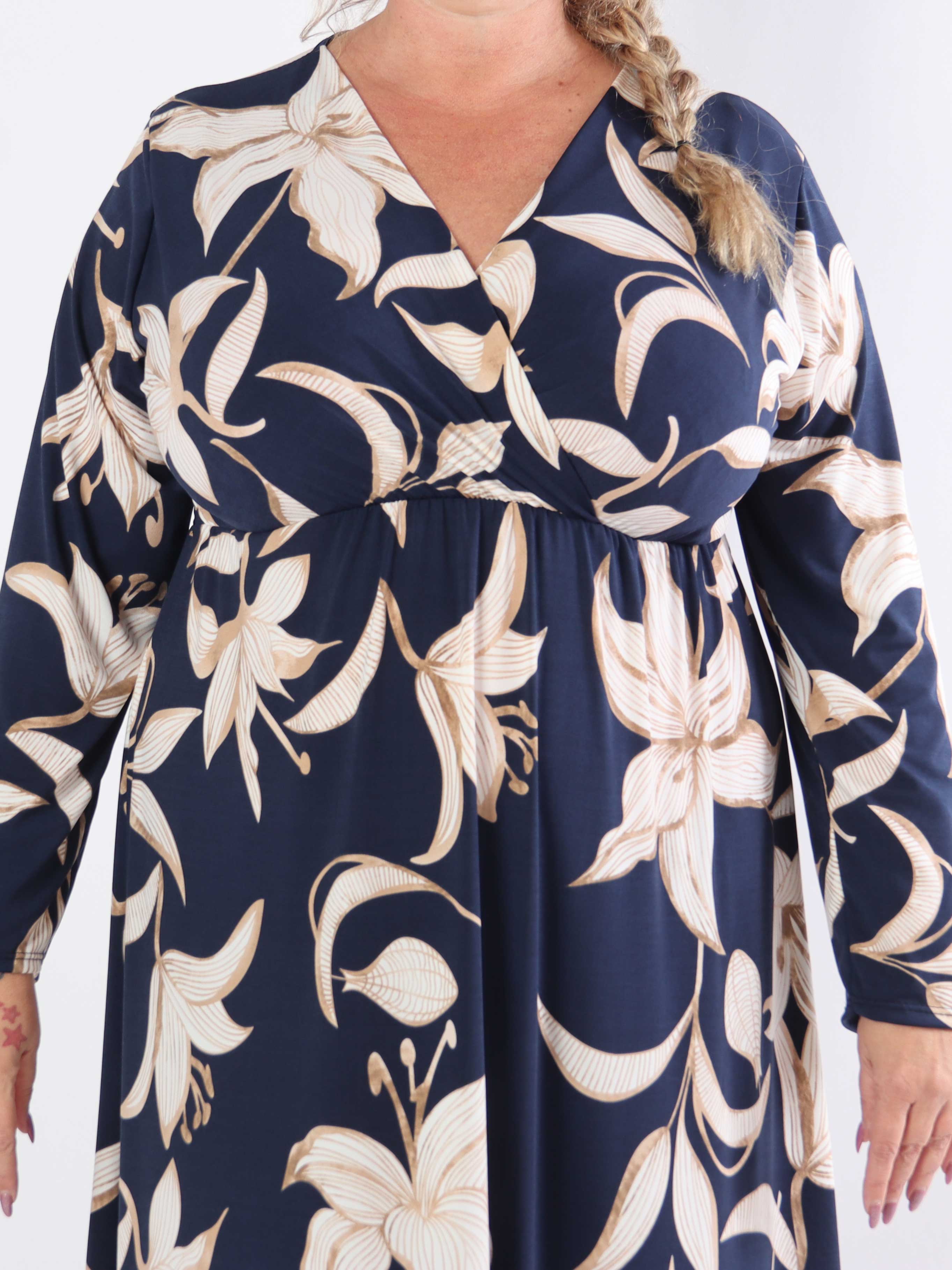 Nelly Flower - Elastisk klänning i plusstorlek med liljor